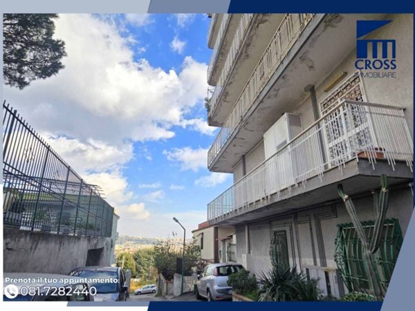 appartamento in vendita a Napoli in zona Bagnoli
