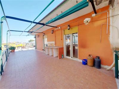 appartamento in vendita a Napoli in zona Vicaria
