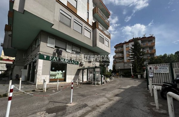 appartamento in vendita a Napoli in zona Capodimonte / Colli Aminei
