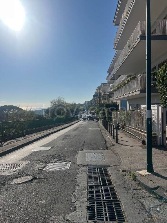 appartamento in vendita a Napoli in zona Posillipo