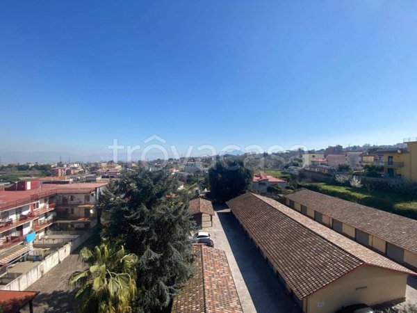 appartamento in vendita a Napoli in zona Pianura