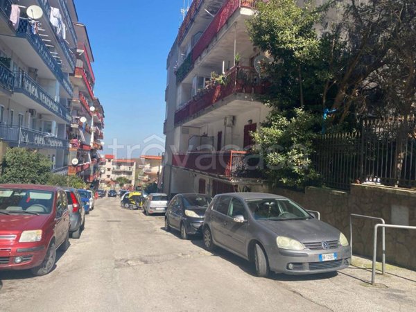 appartamento in vendita a Napoli in zona Pianura