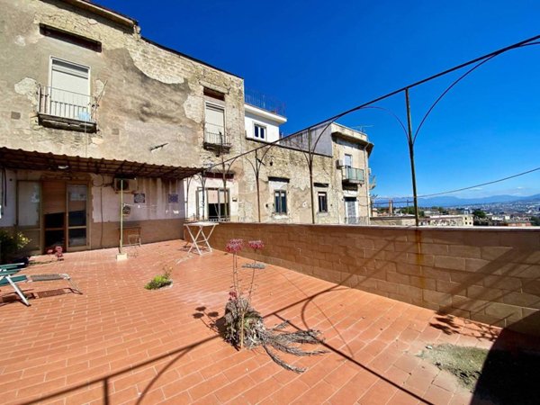 appartamento in vendita a Napoli in zona Stella