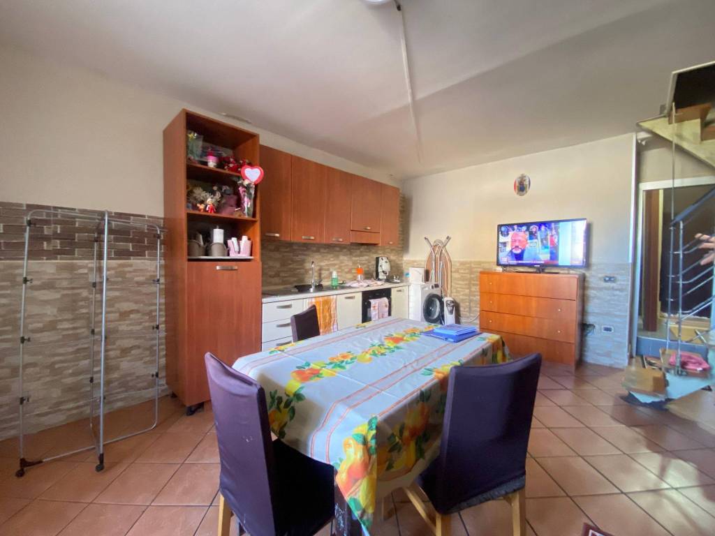 appartamento in vendita a Napoli in zona Barra