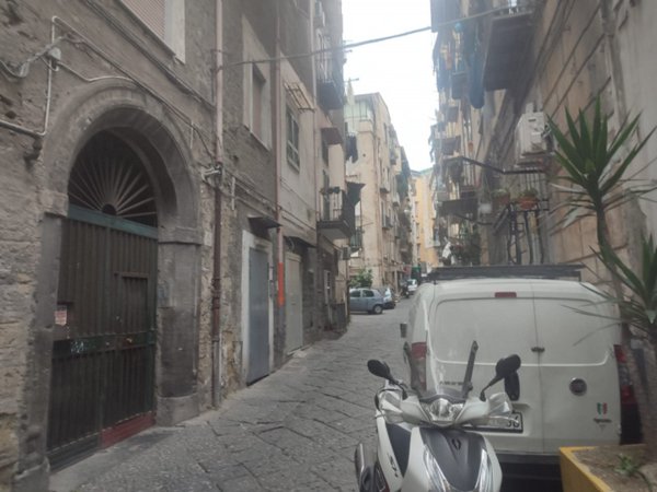 capannone in vendita a Napoli in zona Stella