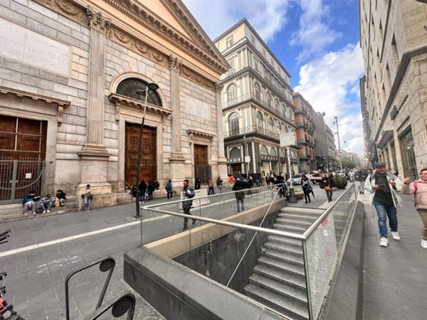 appartamento in vendita a Napoli in zona Stella