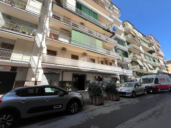 appartamento in vendita a Napoli in zona Pianura