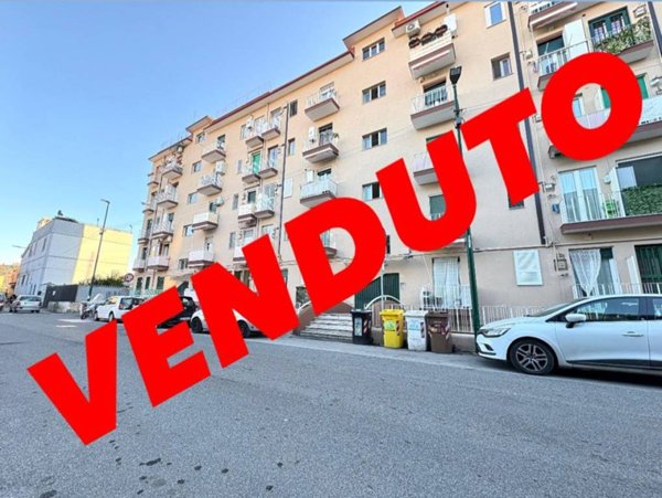 appartamento in vendita a Napoli in zona Bagnoli