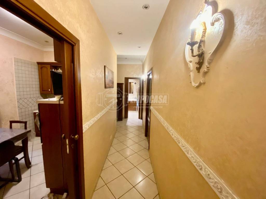appartamento in vendita a Napoli in zona Pendino / San Giuseppe