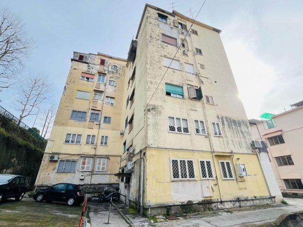 appartamento in vendita a Napoli in zona Fuorigrotta