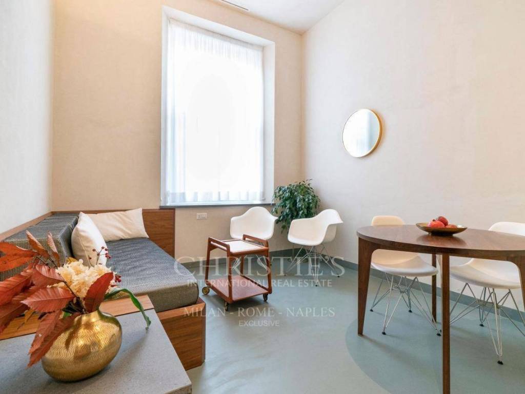 appartamento in vendita a Napoli in zona San Lorenzo