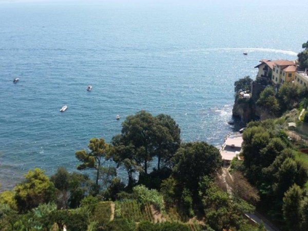 casa indipendente in vendita a Napoli in zona Posillipo