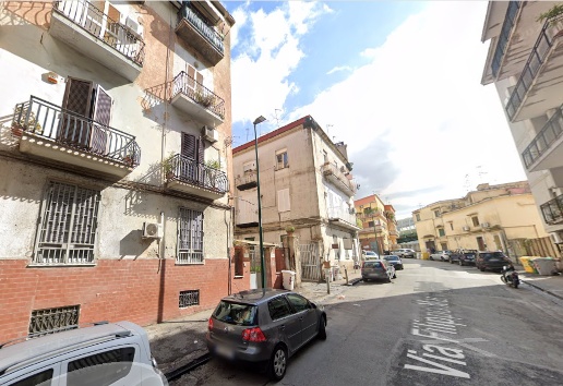 appartamento in vendita a Napoli in zona San Carlo all'Arena