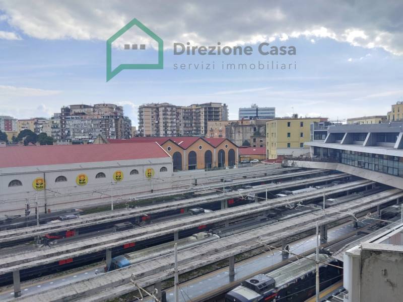 appartamento in vendita a Napoli in zona Pendino / San Giuseppe