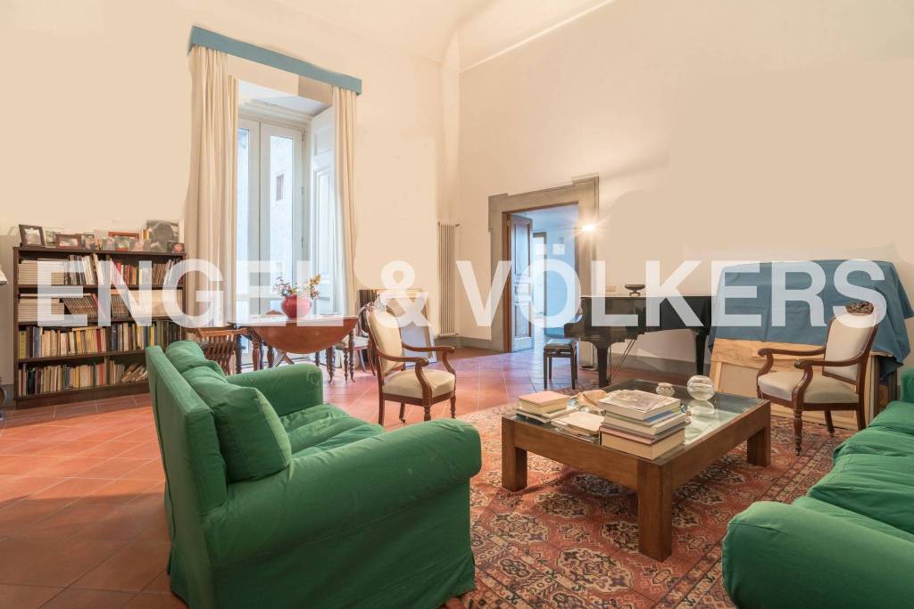 appartamento in vendita a Napoli in zona Pendino / San Giuseppe
