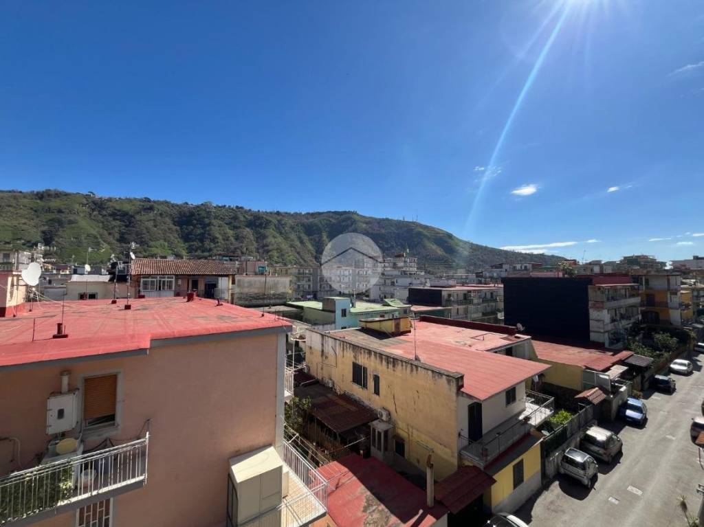 appartamento in vendita a Napoli in zona Pianura