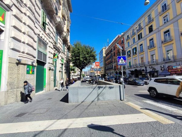 appartamento in vendita a Napoli in zona Porto