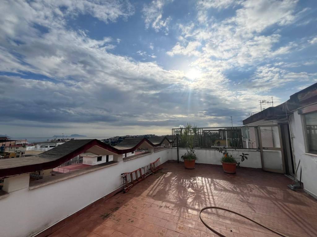 appartamento in vendita a Napoli in zona Vomero