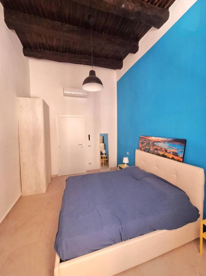 appartamento in vendita a Napoli in zona Pendino / San Giuseppe
