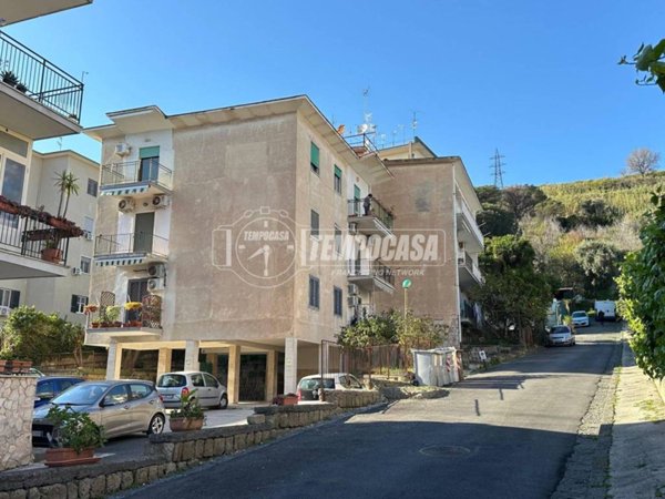 appartamento in vendita a Napoli in zona Fuorigrotta