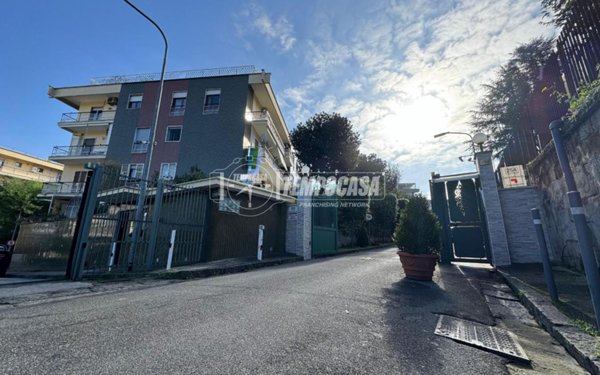 appartamento in vendita a Napoli in zona Capodimonte / Colli Aminei