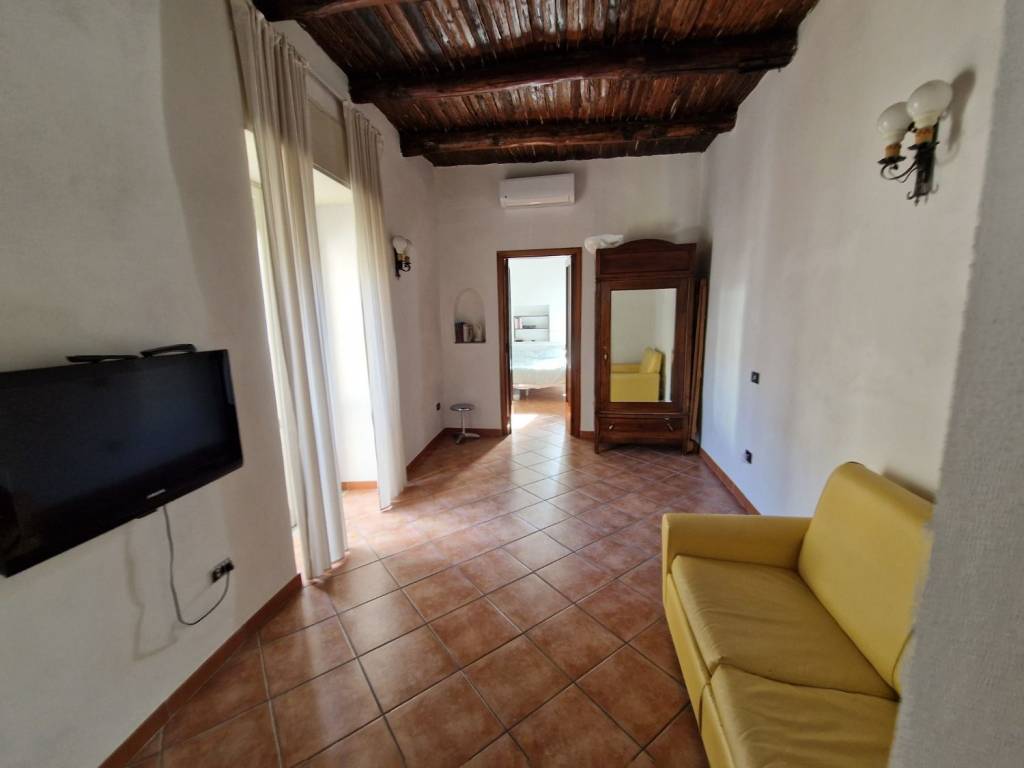 appartamento in vendita a Napoli in zona Centro Antico