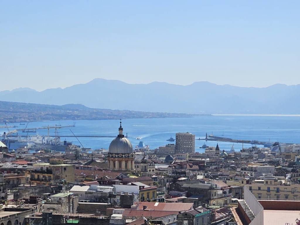 appartamento in vendita a Napoli