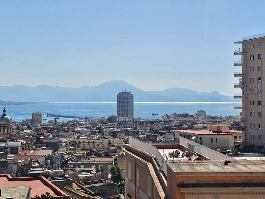appartamento in vendita a Napoli in zona Montecalvario