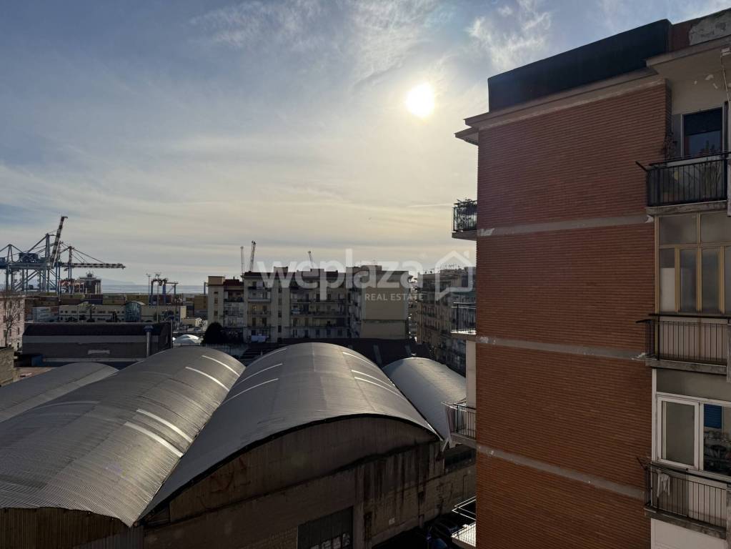 appartamento in vendita a Napoli in zona Zona Industriale-Ferrovia