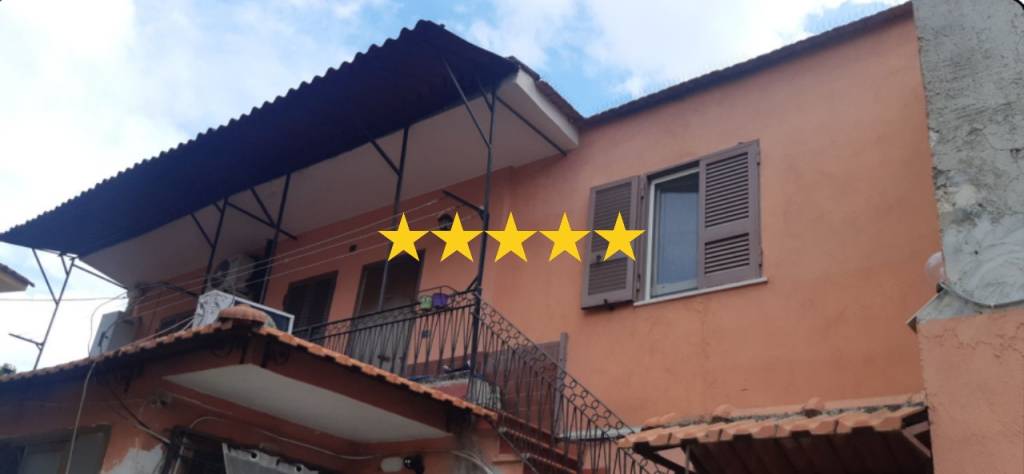 appartamento in vendita a Napoli in zona Bagnoli