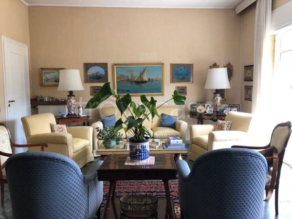 appartamento in vendita a Napoli in zona Posillipo