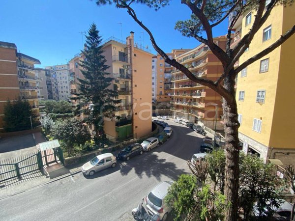 appartamento in vendita a Napoli in zona Arenella