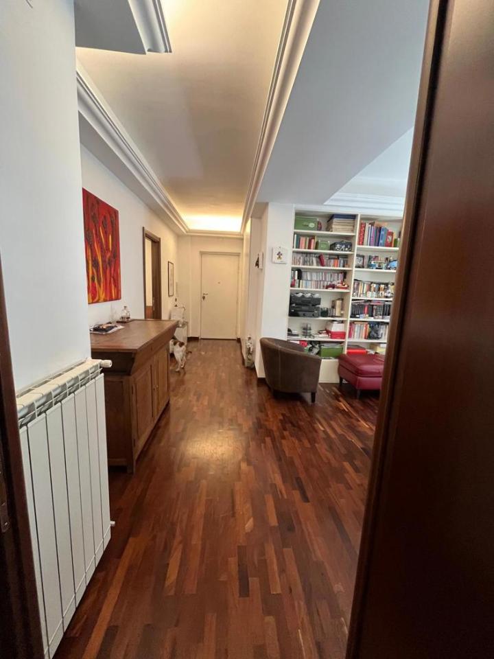 appartamento in vendita a Napoli in zona Bagnoli