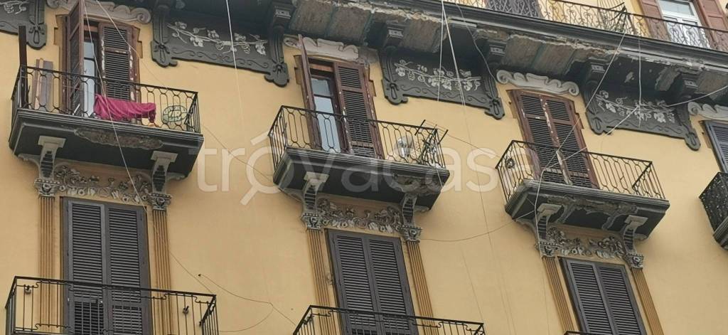 appartamento in vendita a Napoli in zona San Lorenzo