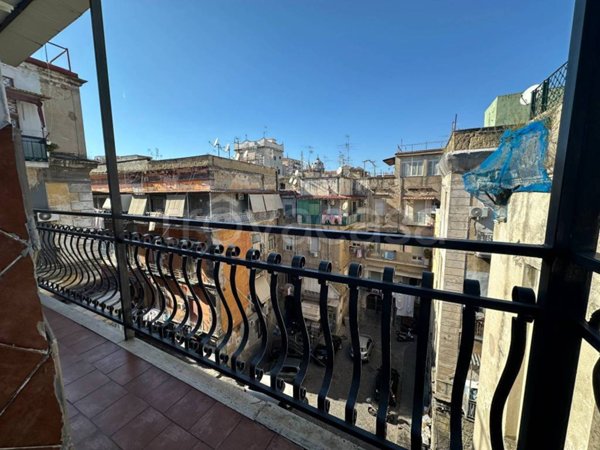 appartamento in vendita a Napoli in zona Pendino / San Giuseppe