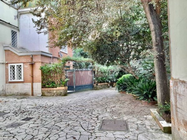 casa indipendente in vendita a Napoli in zona Posillipo