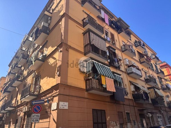 appartamento in vendita a Napoli in zona San Lorenzo