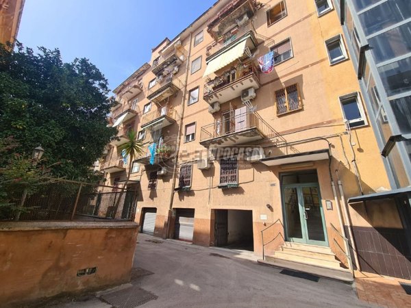 appartamento in vendita a Napoli in zona Capodimonte / Colli Aminei