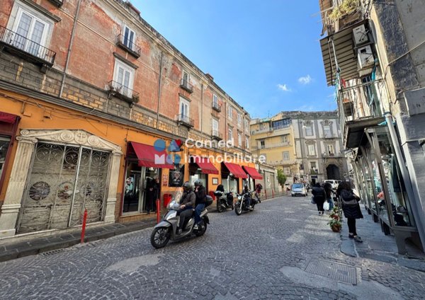 appartamento in vendita a Napoli in zona Stella