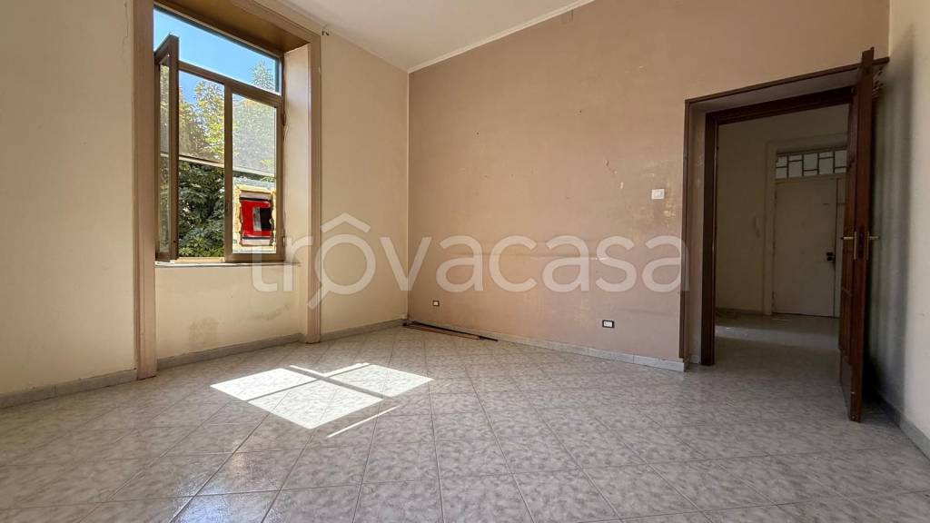 appartamento in vendita a Napoli in zona Bagnoli