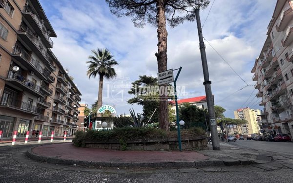 appartamento in vendita a Napoli in zona Capodimonte / Colli Aminei