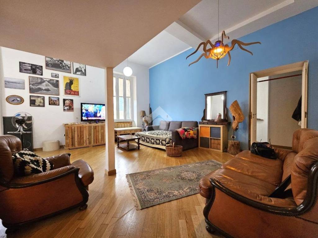 appartamento in vendita a Napoli in zona Bagnoli