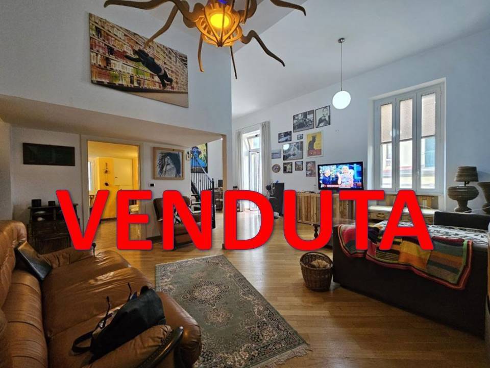 appartamento in vendita a Napoli in zona Bagnoli