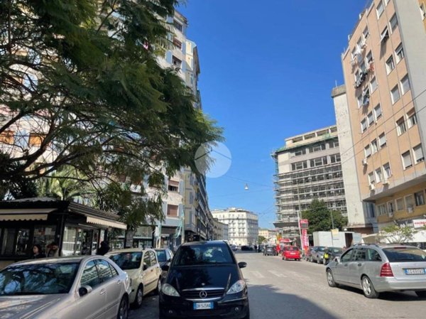 appartamento in vendita a Napoli in zona Mercato