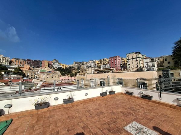 appartamento in vendita a Napoli