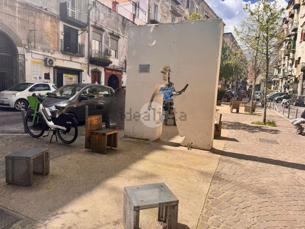 appartamento in vendita a Napoli in zona Stella