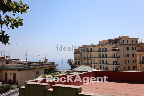 appartamento in vendita a Napoli in zona Vomero