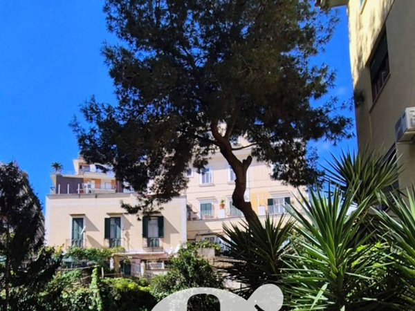 appartamento in vendita a Napoli in zona Arenella