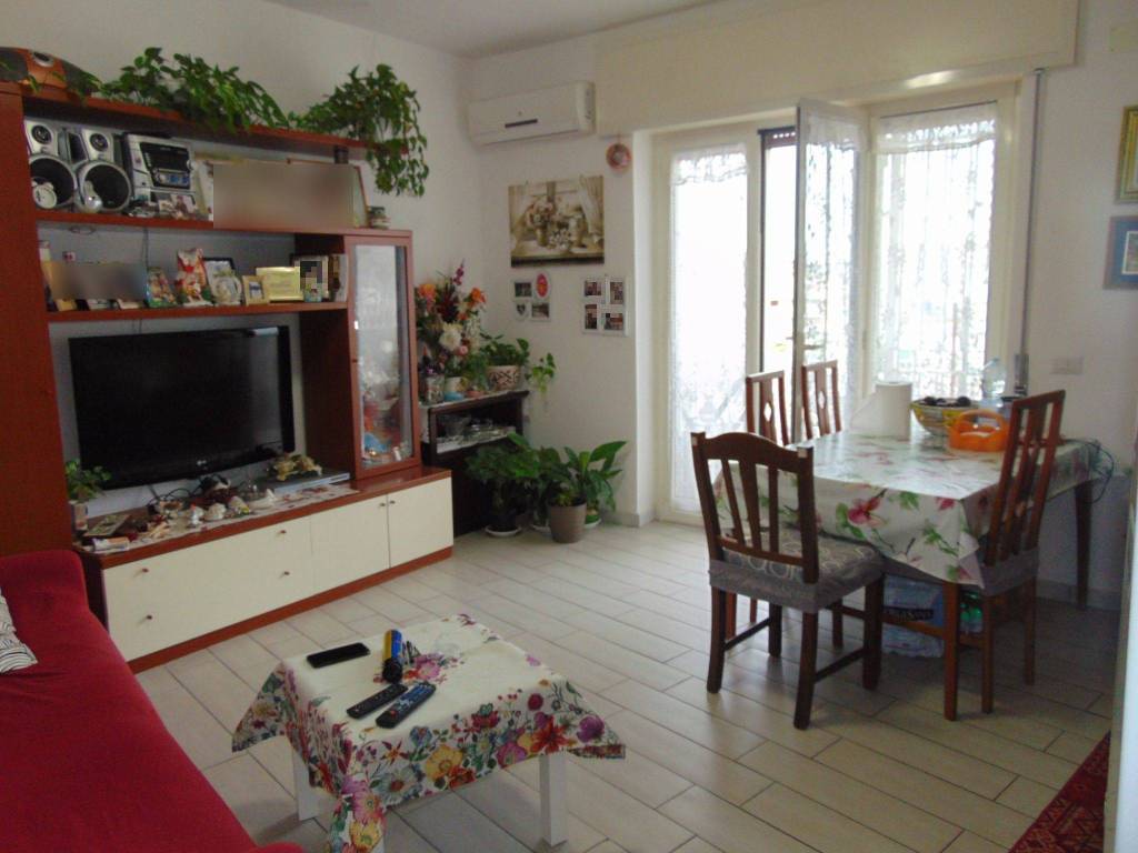 appartamento in vendita a Napoli in zona Fuorigrotta