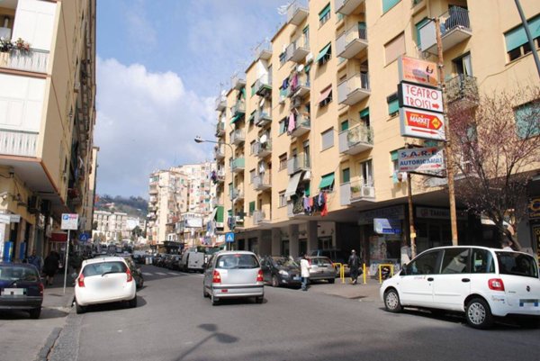 appartamento in vendita a Napoli in zona Fuorigrotta